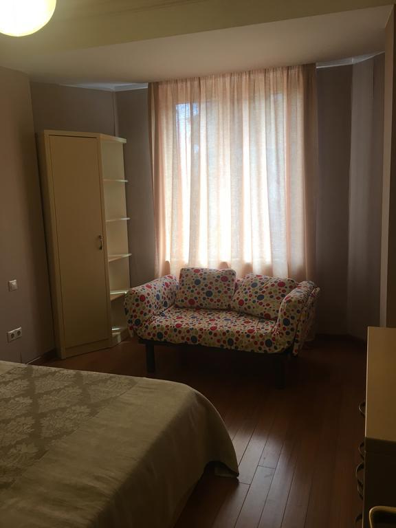 Apartment Sea Avenue Batoemi Buitenkant foto
